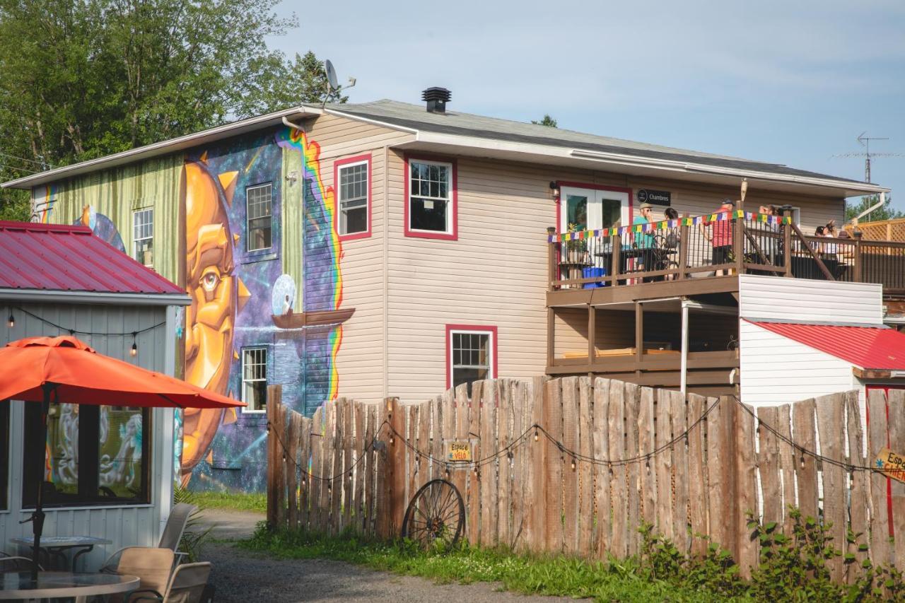 Hostel Mandala *